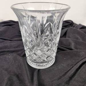 lot 96 image: Lot Of Three Beautiful Flower Vases Great Condition