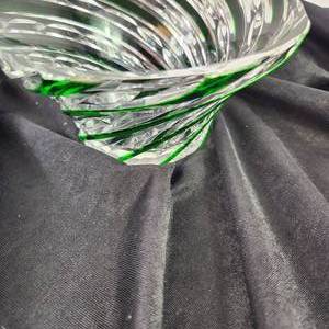 lot 98 image: Green And Clear Cut Crystal 7.5 Bowl