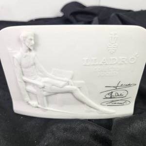 lot 132 image: Lot Of Two Vintage Lladro Collectors Society Don Quixote Porcelain Plaque