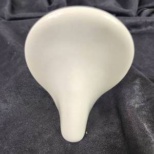 lot 138 image: Lenox Classics Ceramic Advertising Sign 4 x 3