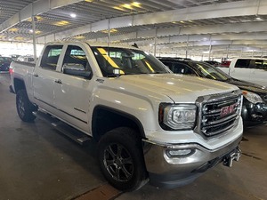 2017 GMC Sierra 1500 SLT Crew Cab 4x4...LOWER MILES
