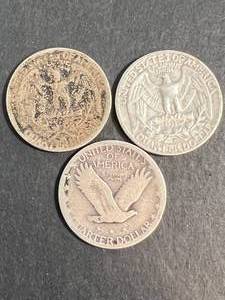 2 US WASHINGTON QUARTERS WITH STANDING LIBERTY QUARTER