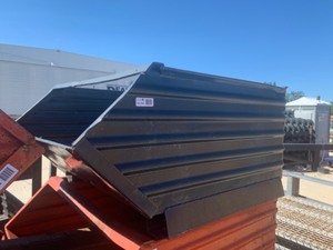 lot 231 image: Industrial Stackable Corrugated Steel Container