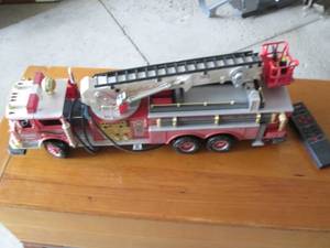 lot 26 image: Vintage No1. New Bright Remote cont...