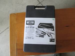 lot 29 image: Weston 10pc Game Processing knife S...