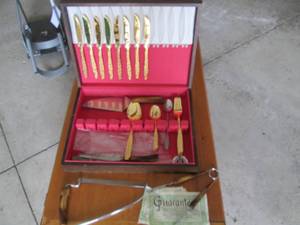 lot 41 image: Vintage Cutlers International LTD S...