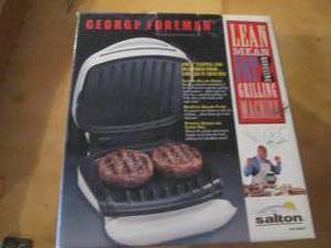 lot 86 image: New mini George Foreman lean mean f...