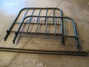 lot 93 image: Vintage green metal queenfull comp...