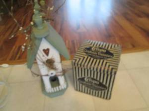 lot 100 image: Wooden Chapel table lamp plus Crisp...