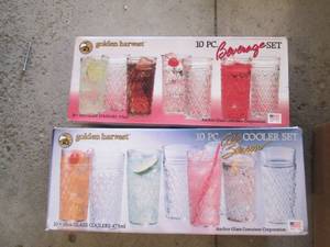 lot 118 image: (2) Vintage boxed Golden Harvest 10...