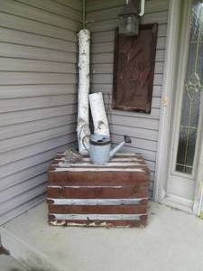 lot 138 image: Vintage outdoor Patio decor groupin...