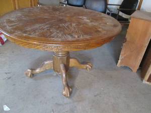lot 77 image: Very Sturdy 48 Round Hardwood dini...
