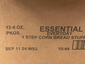 Lot of Essential Everyday Cornbread Stuffing Mix - 12 Packs