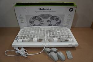 lot 34 image: Holmes Digital Twin-Blade 9 Window Fan