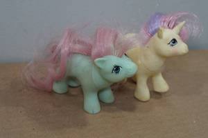 lot 114 image: 2 Vintage My Little Pony Toys