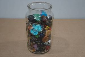 lot 124 image: Jar Full of Buttons