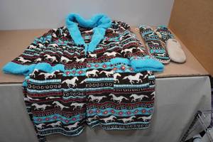 lot 137 image: Horse Themed Robe with Slipper Socks -SM