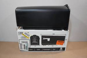 lot 148 image: Black Medium Capacity Plastic Mailbox