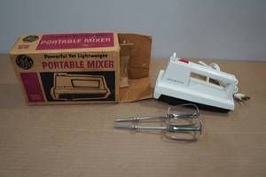 lot 152 image: GE Portable Mixer
