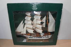 lot 182 image: Tall Ships of the World Collection -Simon Bolivar