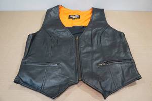 lot 253 image: Vance Leathers Leather Vest -Large