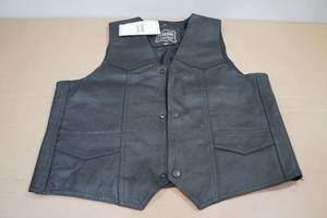 lot 254 image: Genuine Leather Vest -3XL