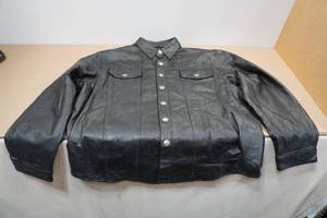 lot 260 image: Bikers Club Leather Jacket -3XL