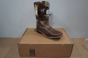 lot 295 image: Smoky Mountain Boots -Youth Size 6