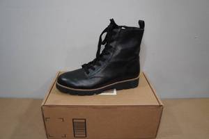 lot 329 image: Vionic Lani Womens Leather Boots -Size 8