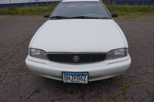 lot 1D image: 1997 Buick Skylark - 2.4L Inline 4 - 153,951 Miles