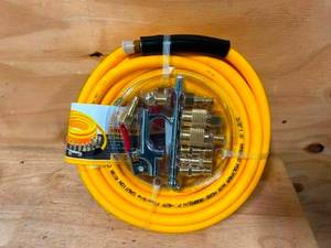 lot 95 image: FLO-LITE 50 Rubber Air Hose Kit (07132412)