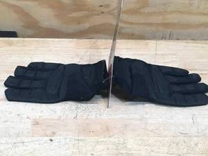 lot 97 image: Death Grip Work Gloves Size XL Model # DO-802XL