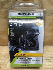 lot 80 image: Hopkins Towing Solutions 7 Blade & 4 Flat Connector Wiring Kit Model # 40955 08262418.10