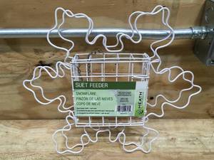 lot 110 image: Heath Outdorr Products Snowflake Suet Feeder