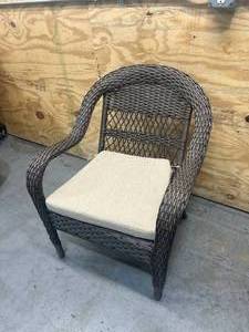 lot 120 image: Wicker Patio Chair