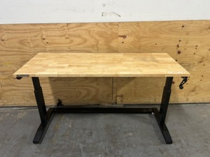 lot 162 image: HUSKY Height Adjustable Work Bench