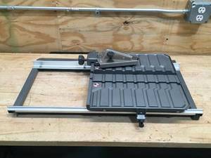 lot 177 image: Ridgid tile saw table