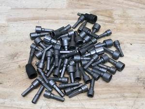 lot 172 image: Lot of various sockets and bits