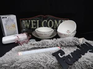 DECOR AND DISHES