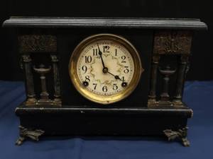 ORNATE VINTAGE CLOCK