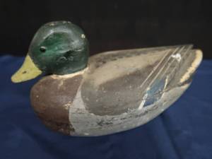 VINTAGE DUCK DECOY