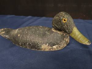 VINTAGE DUCK DECOY