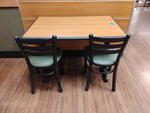 lot 6 image: COMMERCIAL RESTAURANT DINING TABLE WITH CHAIRS
