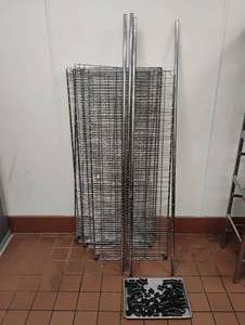 lot 15 image: METRO CHROME 4 TIER WIRE SHELVING