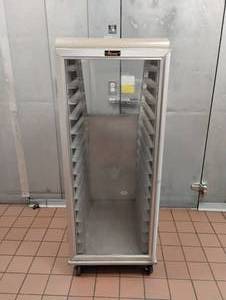 lot 17 image: LOCKWOOD MOBILE BAKERY SHEET TRANSPORT CABINET