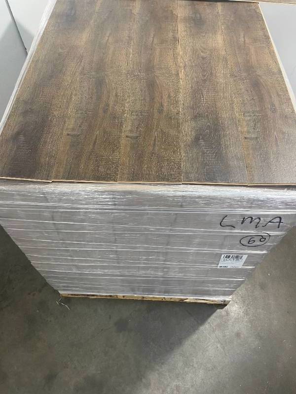 397 SF of Brand Name Mohawk Laminate Flooring 7.5x47x10mm thick - LMA