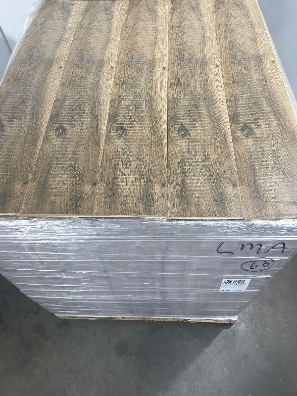 397 SF of MohawK Laminate Flooring 7.5x47x10MM thick - LMB