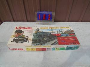 Lionel Pioneer dockside train. Set of 6 pcs. Looks nearly new. As shown.