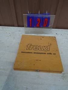 Freud wood chips. As shown.