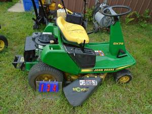 John Deere GX75 rider. Used condition. Belt might need adjustment. As shown.